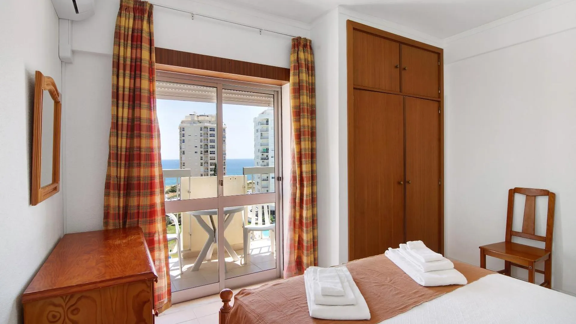 Apartmán Casa Cera Armação de Pêra 0*,  Portugalsko